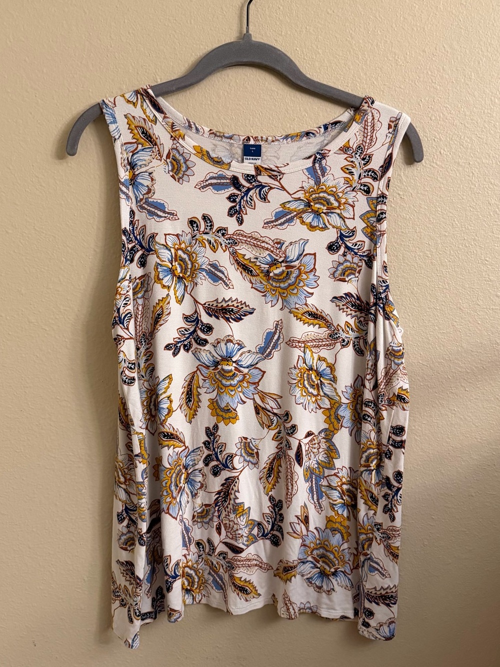 Old Navy Floral Scoop Neck Tank Top in White, Blue & Gold